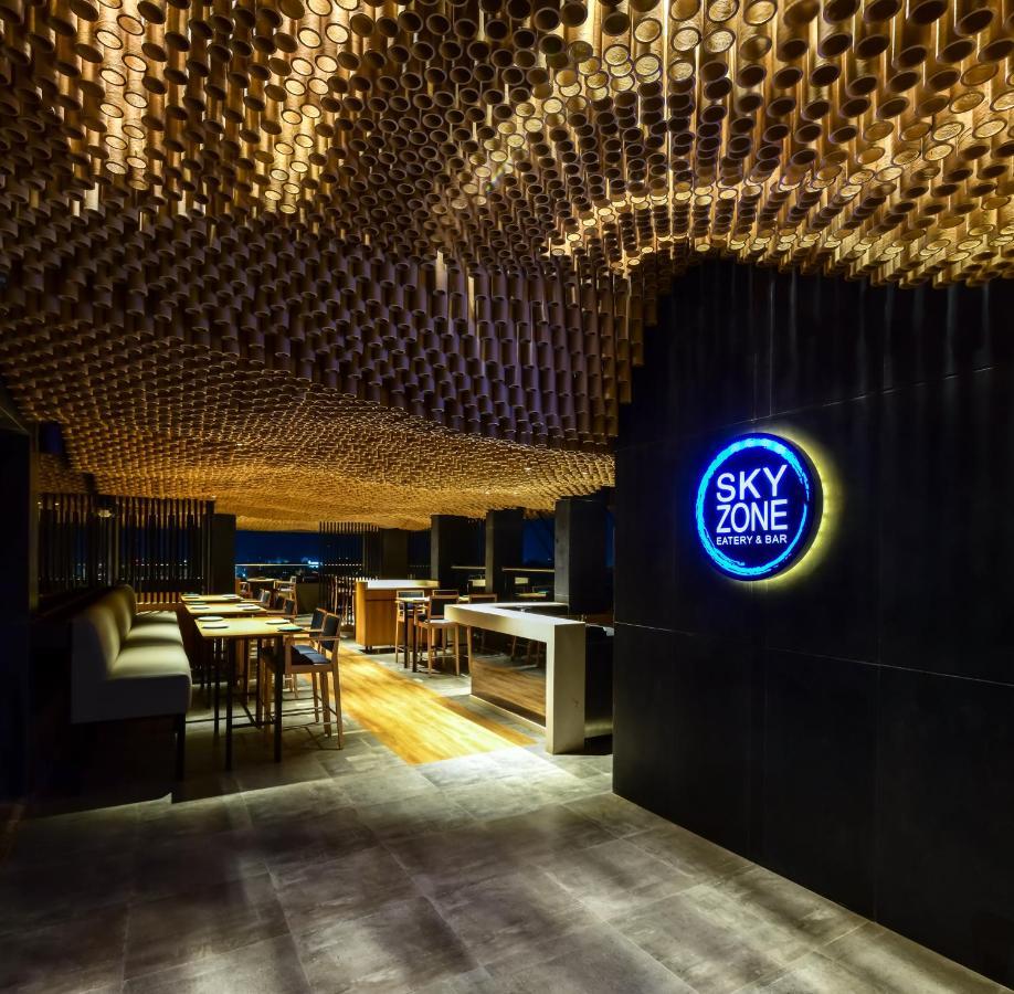 Regenta Place Raysons Колхапур Экстерьер фото