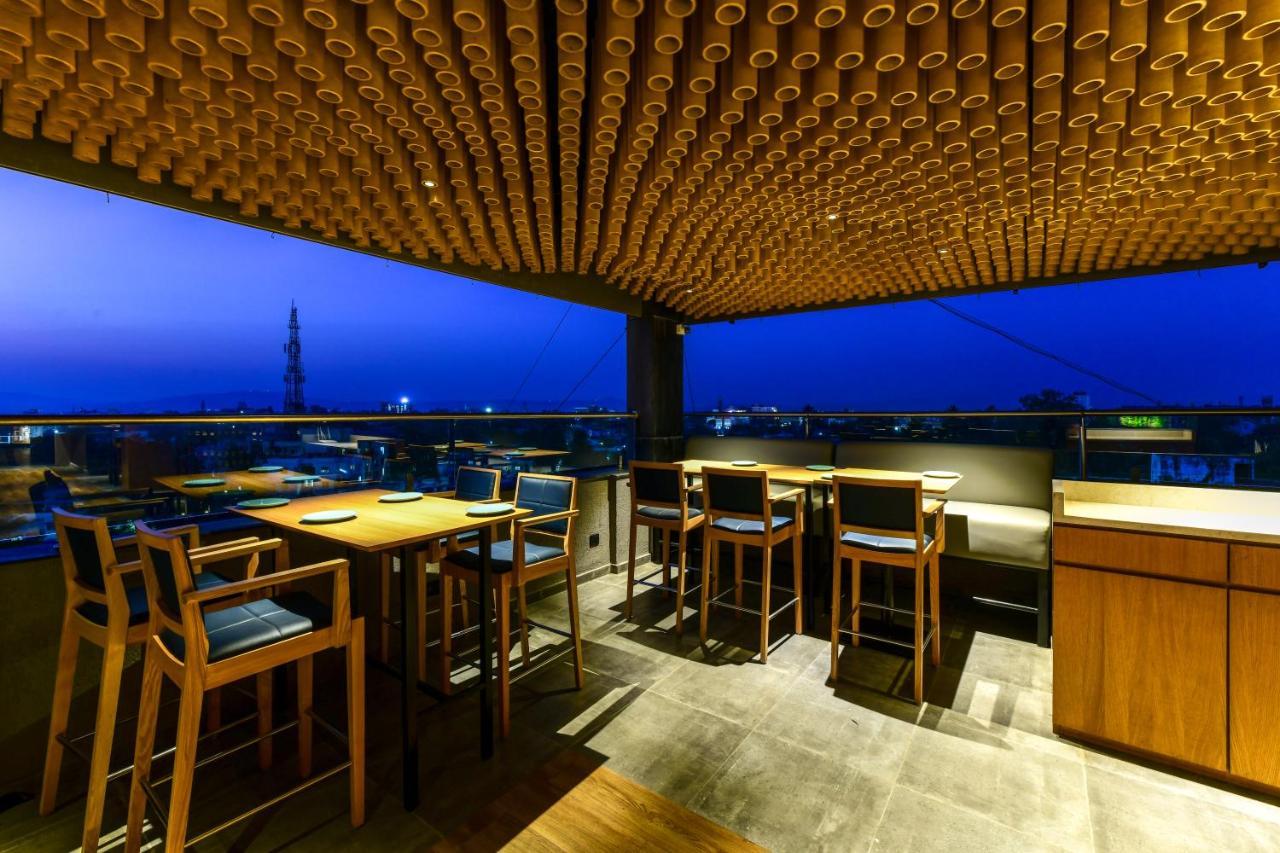 Regenta Place Raysons Колхапур Экстерьер фото